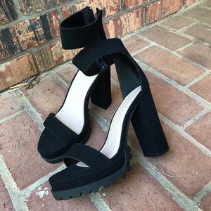 Black chug heels